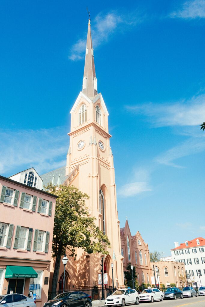 The Best Season to Wed at Event Venues in Charleston, SC
